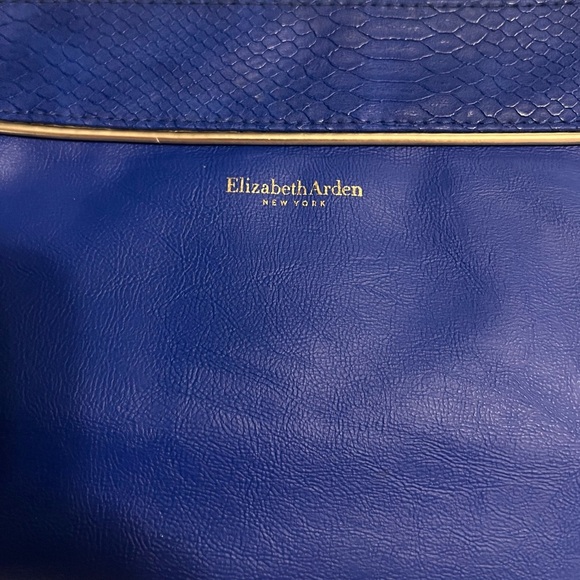 Set of 2- Elizabeth Arden Large Cobalt Blue Vinyl Makeup Travel Cosmetic Bag - Picture 2 of 6